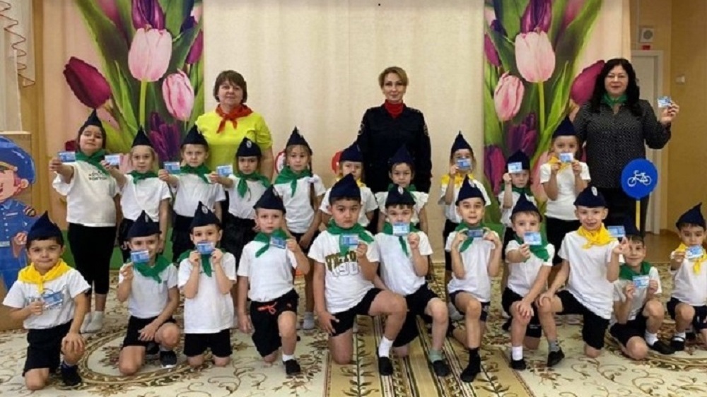 Юные инспекторы дорожного движения